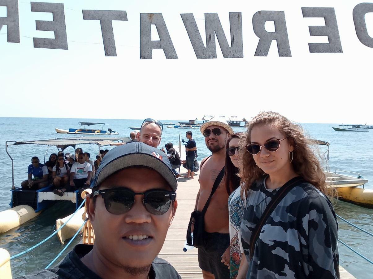 Javalindra Homestay Tour And Travel Бануванги Екстериор снимка